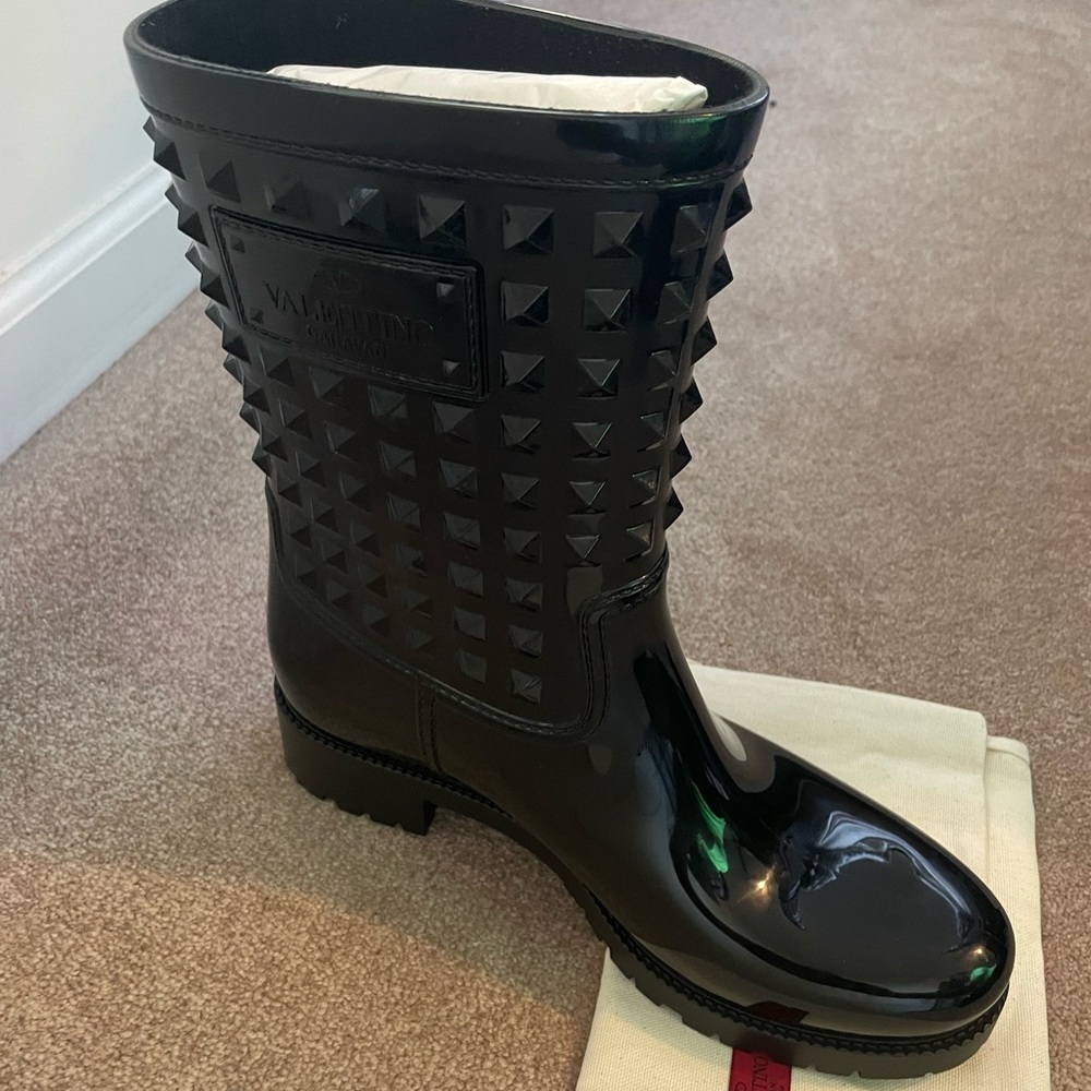 Valentino Rockstud rubber rainboots. BRAND NEW.  Never worn.